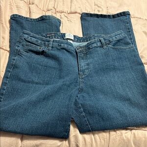 💋5/$25💋 St. John's Bay Women's Boot Cut Jeans - Classic Blue